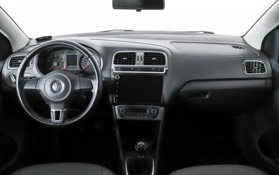 Volkswagen Polo 1.60 механика, фото №1
