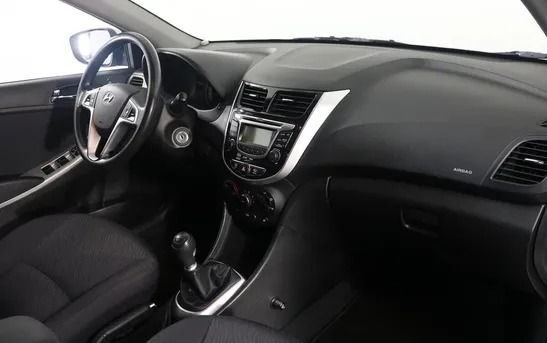 Hyundai Solaris 1.60 механика, фото №1
