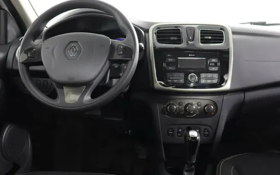 Renault Logan 1.60 автомат, фото №1