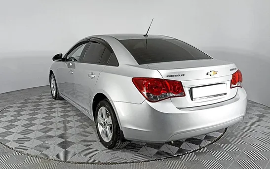 Chevrolet Cruze 1.60 автомат, фото №1
