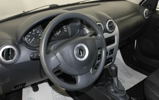 Renault Logan 1.40 механика, фото №1