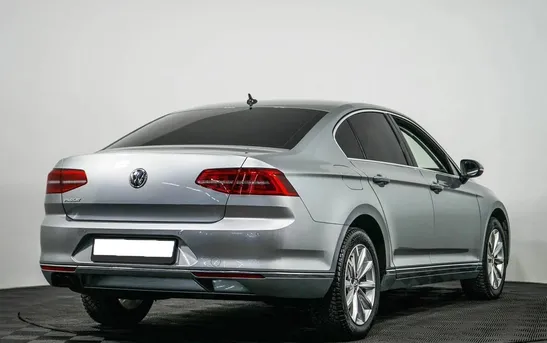 Volkswagen Passat 1.80 робот, фото №1