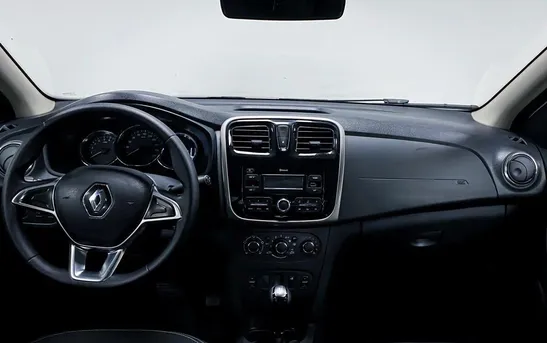 Renault Logan 1.60 автомат, фото №1
