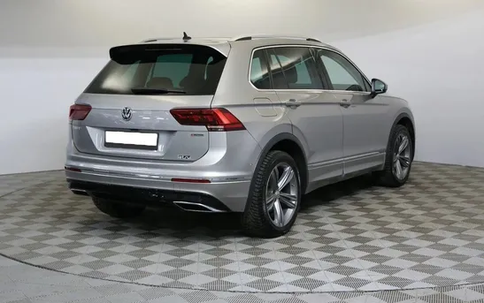 Volkswagen Tiguan 2.00 робот, фото №1