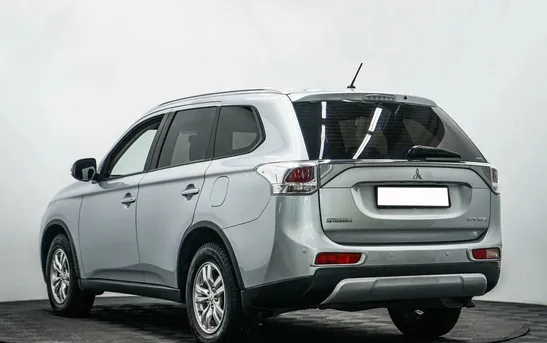 Mitsubishi Outlander 2.00 вариатор, фото №1