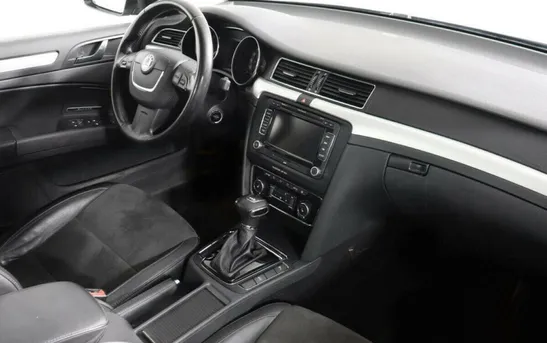 Skoda Superb 2.00 робот, фото №1