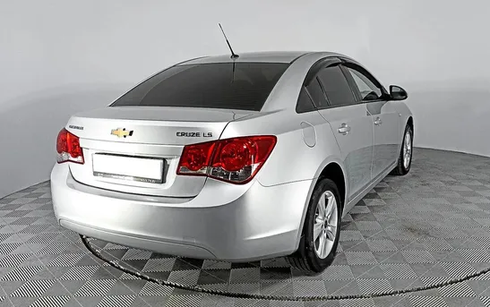 Chevrolet Cruze 1.60 автомат, фото №1