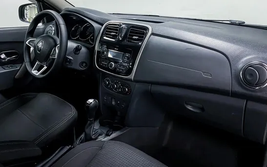 Renault Logan 1.60 автомат, фото №1
