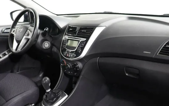 Hyundai Solaris 1.60 механика, фото №1