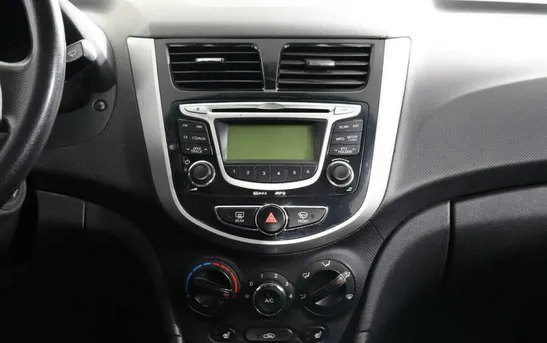 Hyundai Solaris 1.60 механика, фото №1