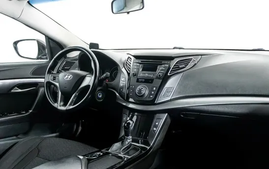 Hyundai i40 2.00 автомат, фото №1