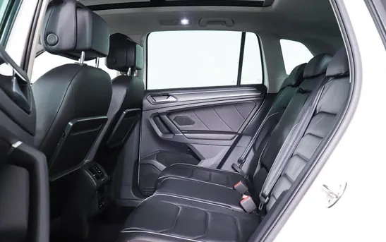 Volkswagen Tiguan 2.00 робот, фото №1