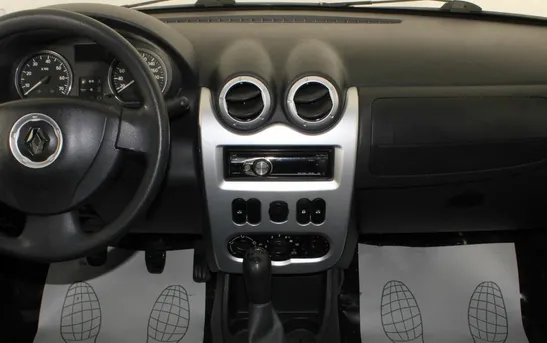 Renault Logan 1.40 механика, фото №1
