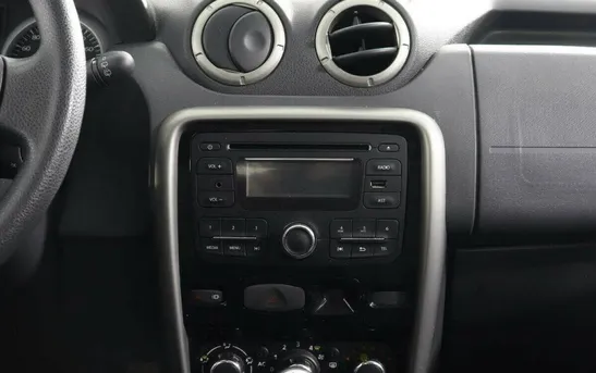 Renault Duster 1.60 механика, фото №1