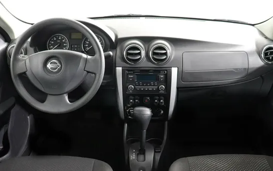 Nissan Almera 1.60 автомат, фото №1