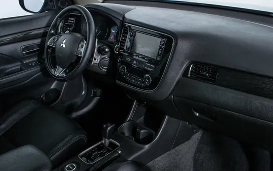 Mitsubishi Outlander 2.40 вариатор, фото №1