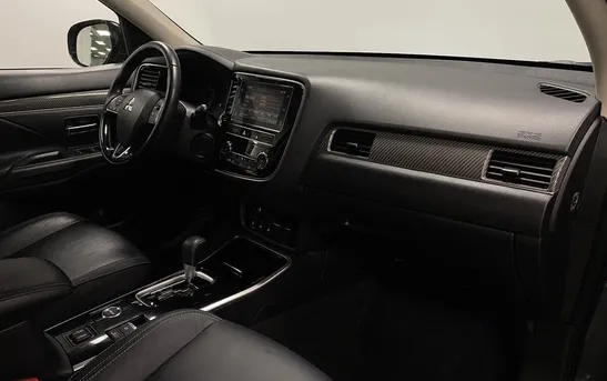 Mitsubishi Outlander 2.00 вариатор, фото №1