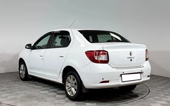 Renault Logan 1.60 автомат, фото №1