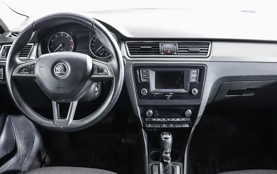 Skoda Rapid 1.40 робот, фото №1