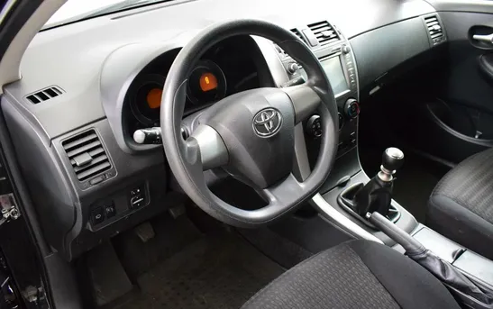 Toyota Corolla 1.60 механика, фото №1