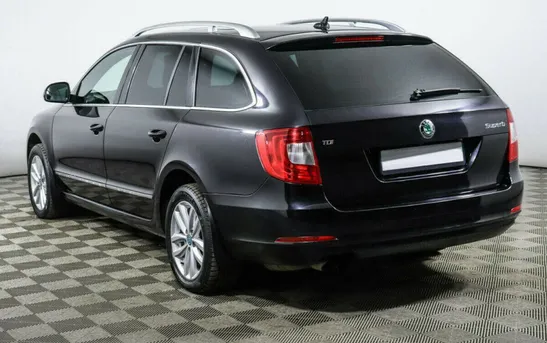 Skoda Superb 2.00 робот, фото №1