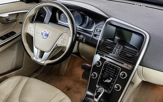 Volvo XC60 2.40 автомат, фото №1
