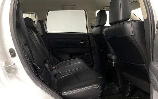 Mitsubishi Outlander 2.40 вариатор, фото №1