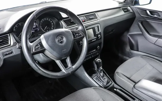 Skoda Rapid 1.40 робот, фото №1