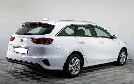 Kia Ceed 1.40 робот, фото №1