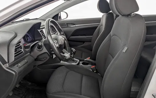 Hyundai Elantra 2.00 механика, фото №1