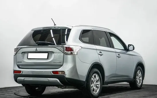 Mitsubishi Outlander 2.00 вариатор, фото №1