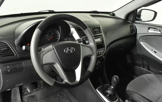 Hyundai Solaris 1.60 механика, фото №1