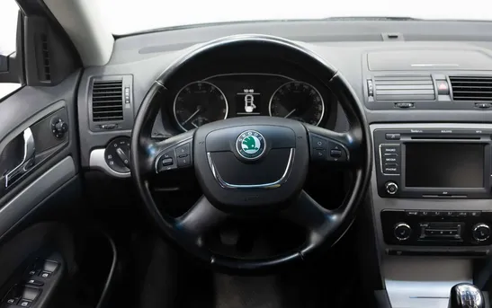 Skoda Octavia 1.60 механика, фото №1