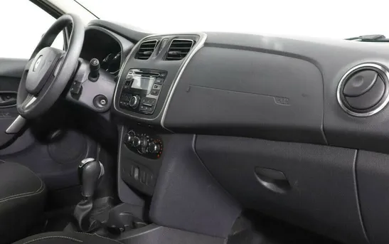 Renault Logan 1.60 автомат, фото №1