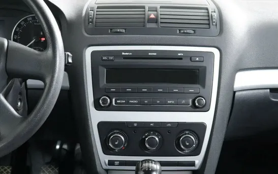 Skoda Octavia 1.60 механика, фото №1