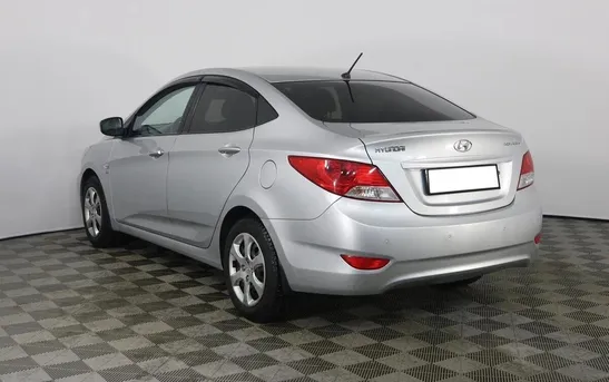 Hyundai Solaris 1.60 механика, фото №1