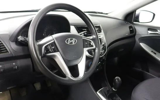 Hyundai Solaris 1.60 механика, фото №1