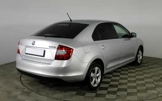 Skoda Rapid 1.40 робот, фото №1