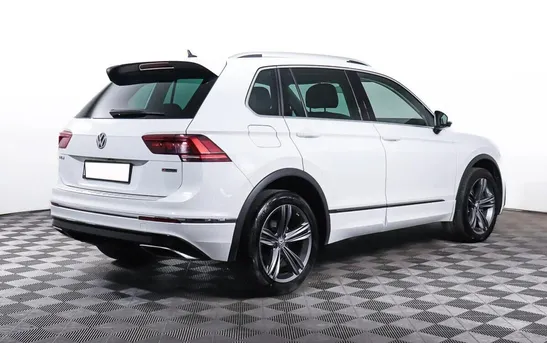Volkswagen Tiguan 2.00 робот, фото №1