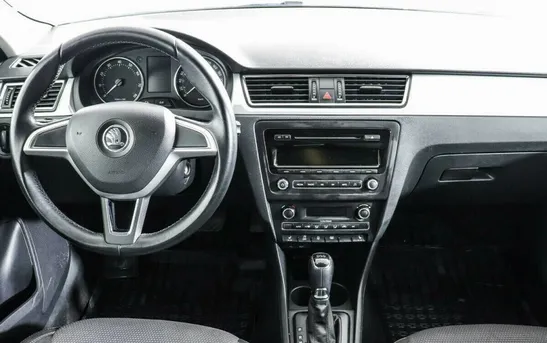 Skoda Rapid 1.40 робот, фото №1